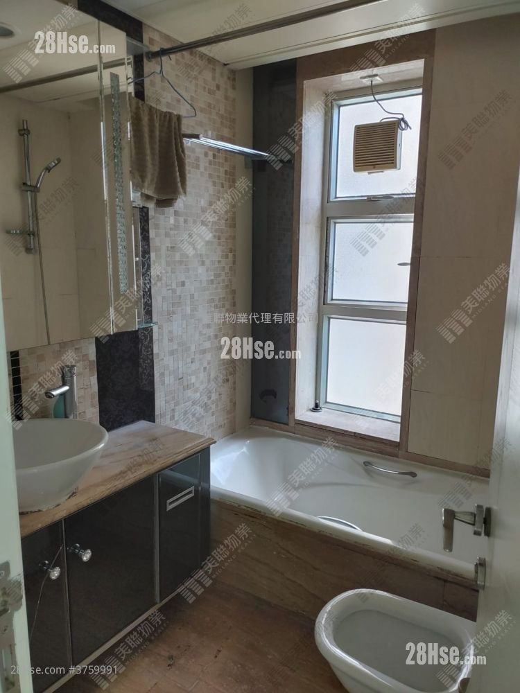 名城 售盘 4 房 958 平方尺