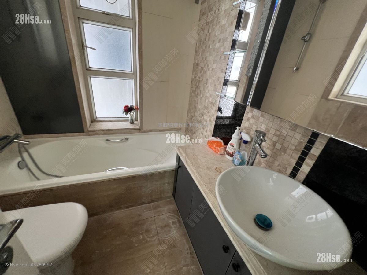 名城 售盘 3 房 784 平方尺