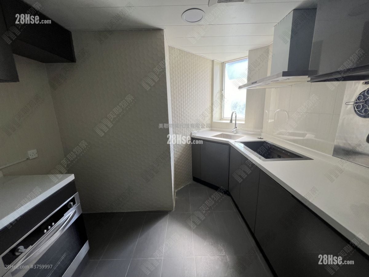 名城 售盘 3 房 784 平方尺