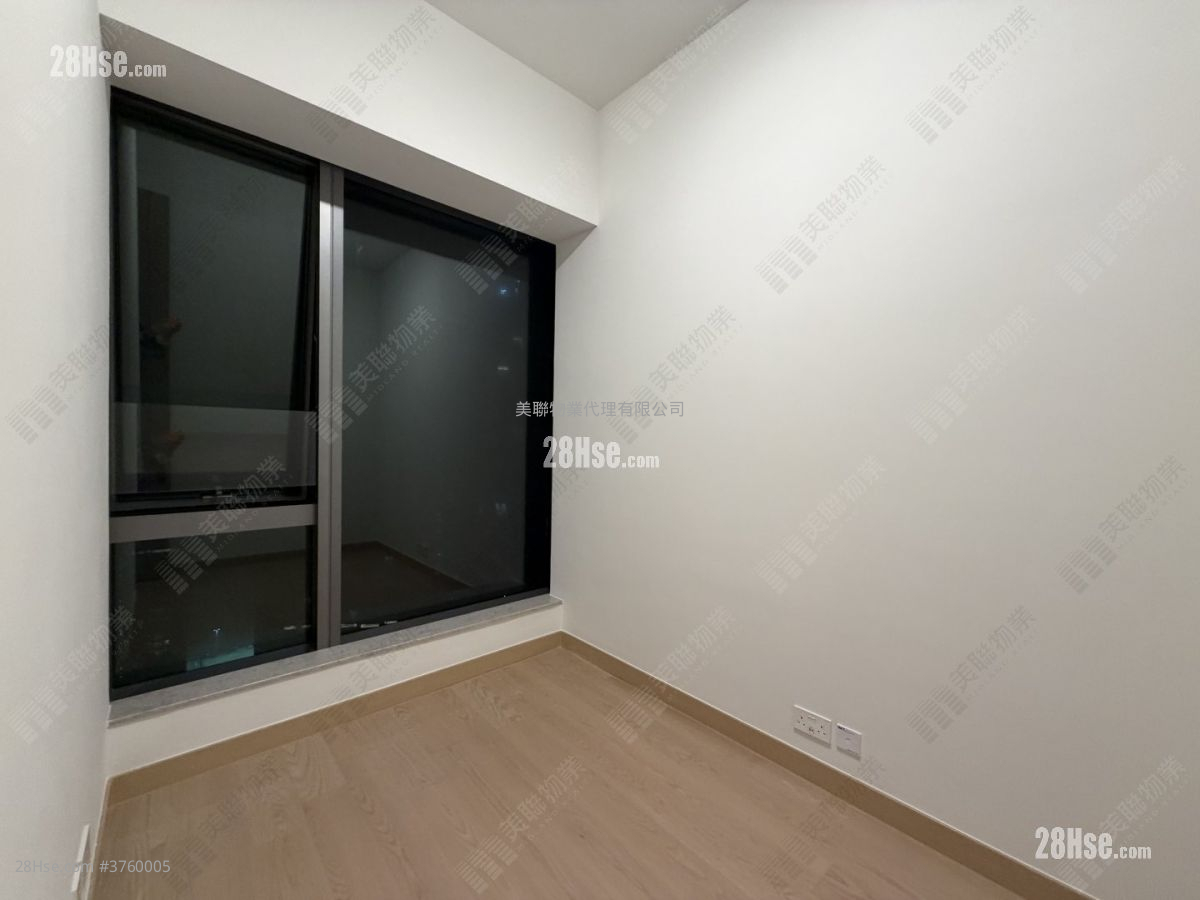 Seasons Place 售盘 2 房 453 平方尺