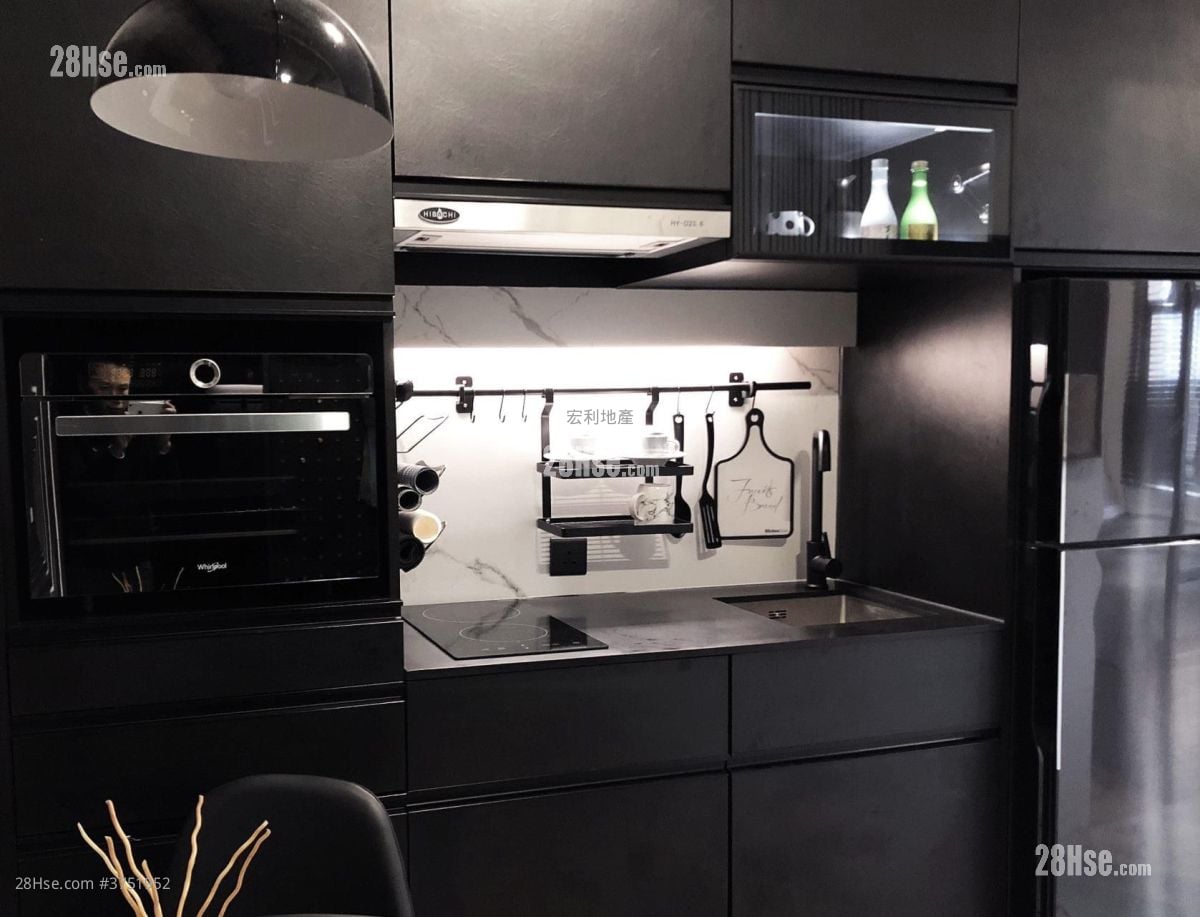 Gold Mine Building Sell 1 Bedroom , 1 Bathroom 240 ft²