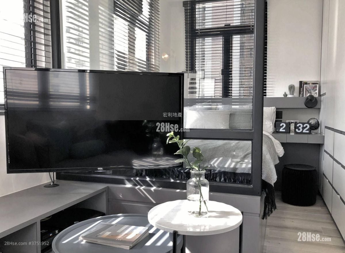 Gold Mine Building Sell 1 Bedroom , 1 Bathroom 240 ft²