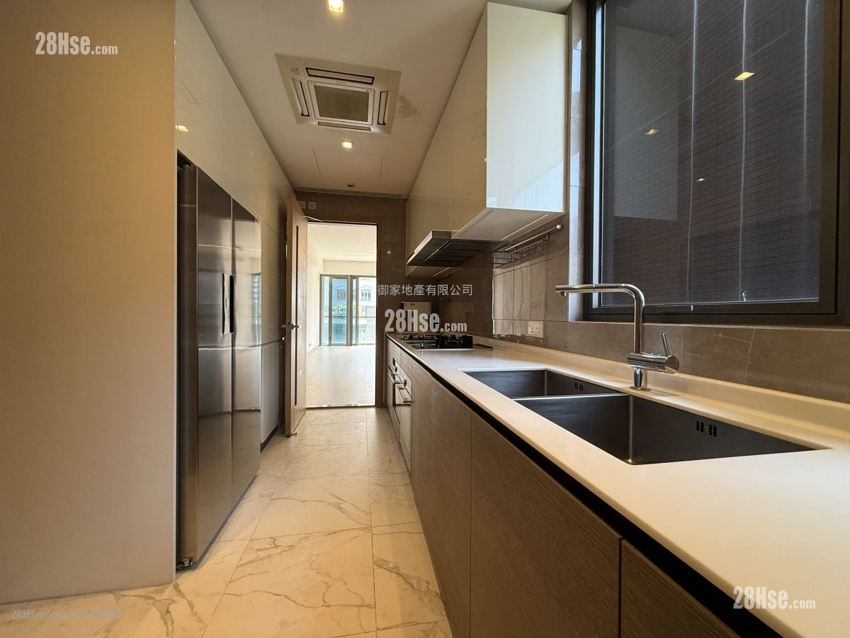 厨房: 满名山 售盘 4 房 , 3 浴室 1,398 平方尺