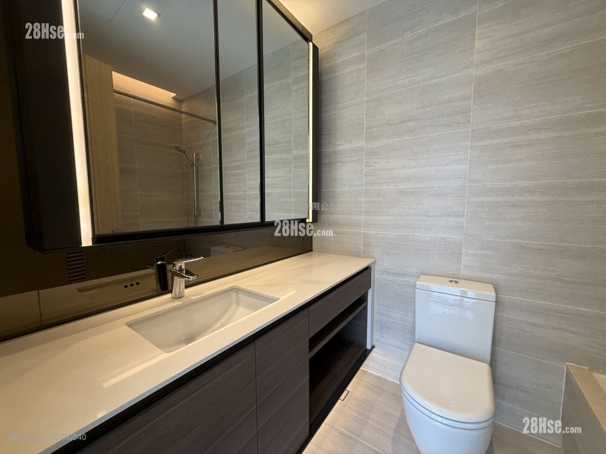 睡房 1: 满名山 售盘 4 房 , 3 浴室 1,398 平方尺