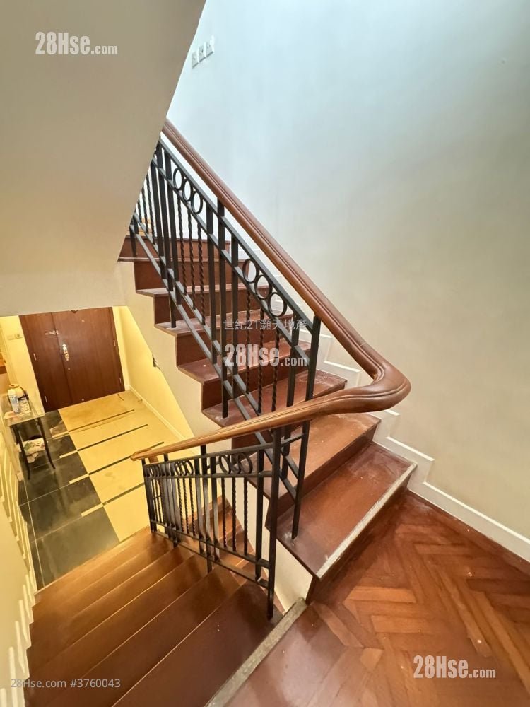 倚龙山庄 售盘 3 房 , 2 浴室 1,551 平方尺