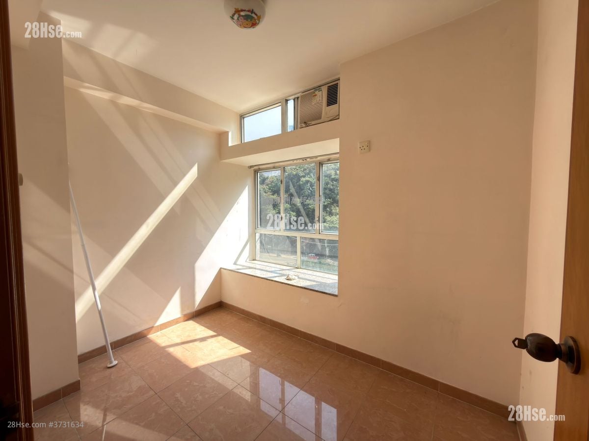 Billion Court Sell 2 Bedrooms , 1 Bathroom 370 ft²