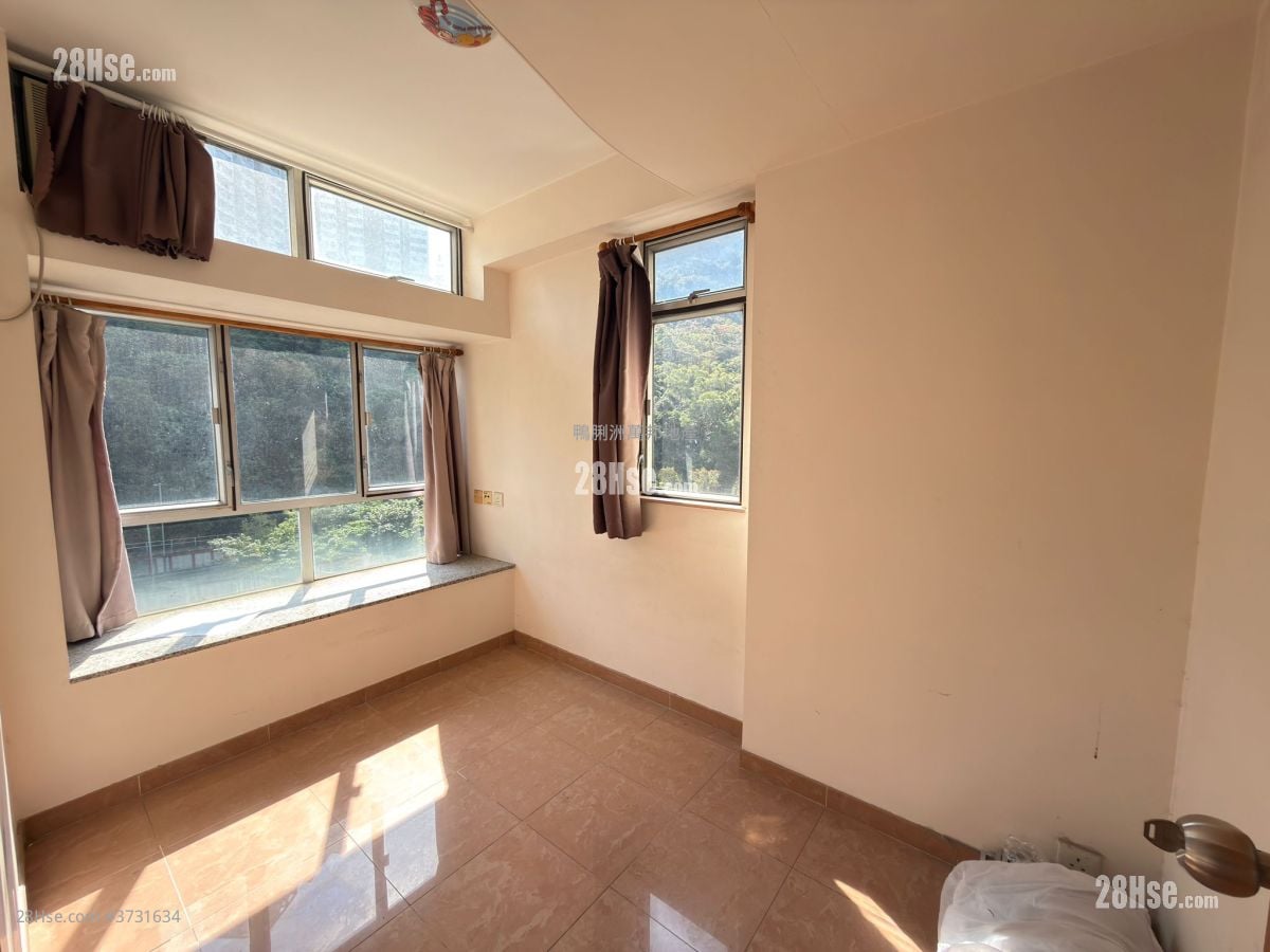 Billion Court Sell 2 Bedrooms , 1 Bathroom 370 ft²