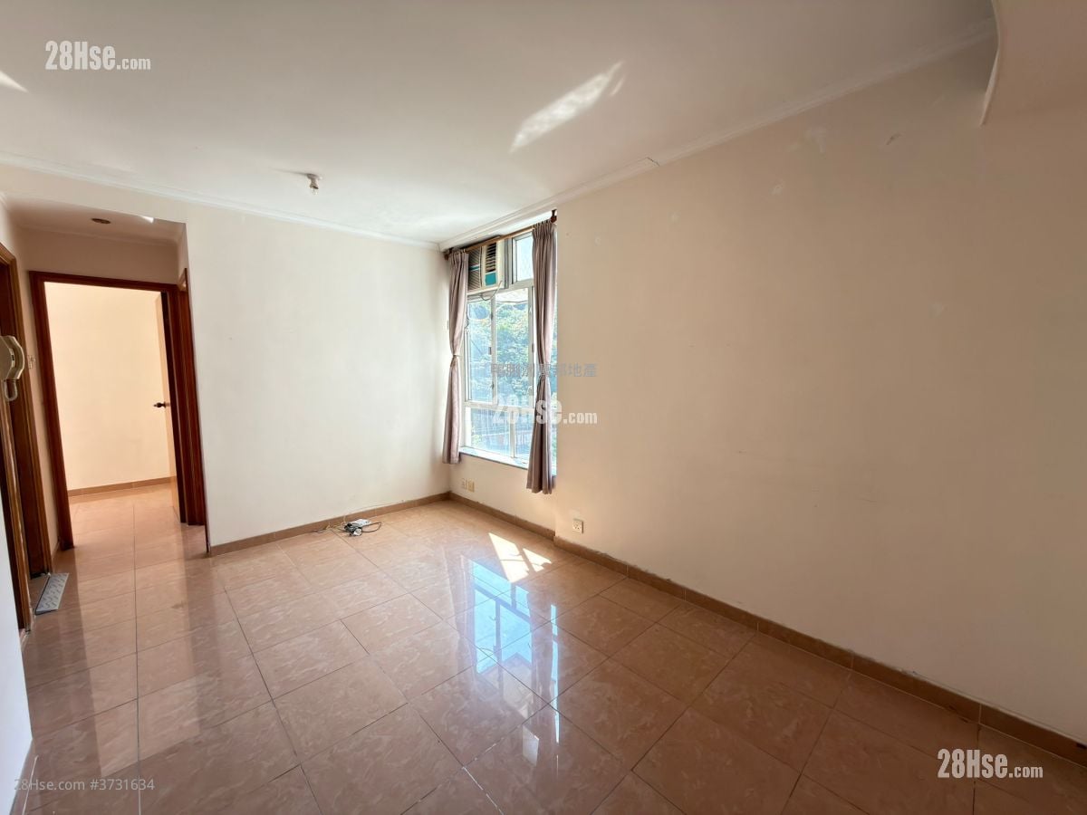 Billion Court Sell 2 Bedrooms , 1 Bathroom 370 ft²