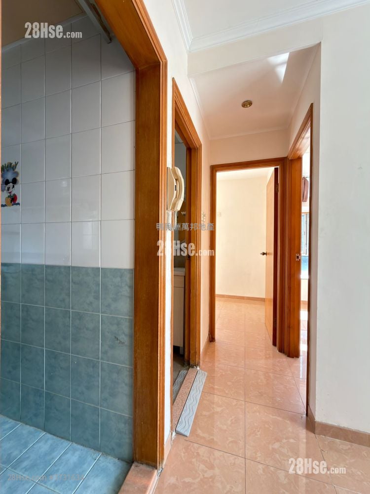 Billion Court Sell 2 Bedrooms , 1 Bathroom 370 ft²