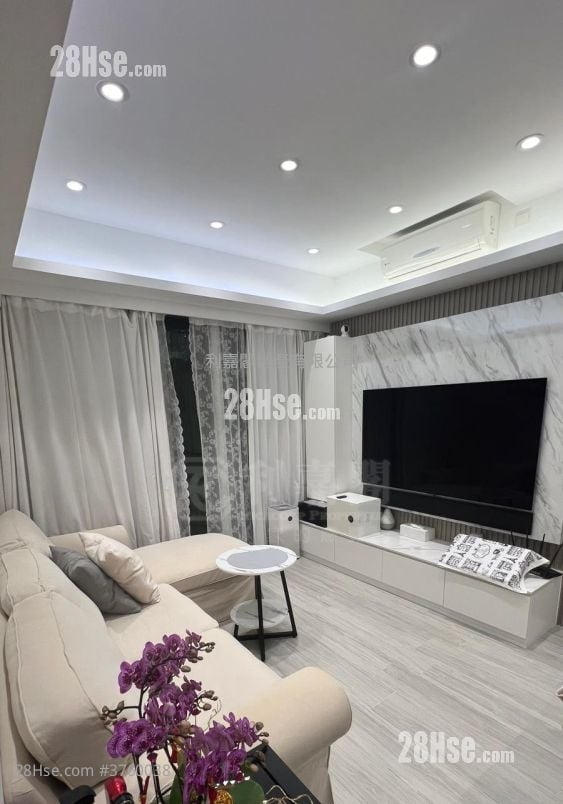 Hemera Sell 4 Bedrooms , 2 Bathrooms 749 ft²