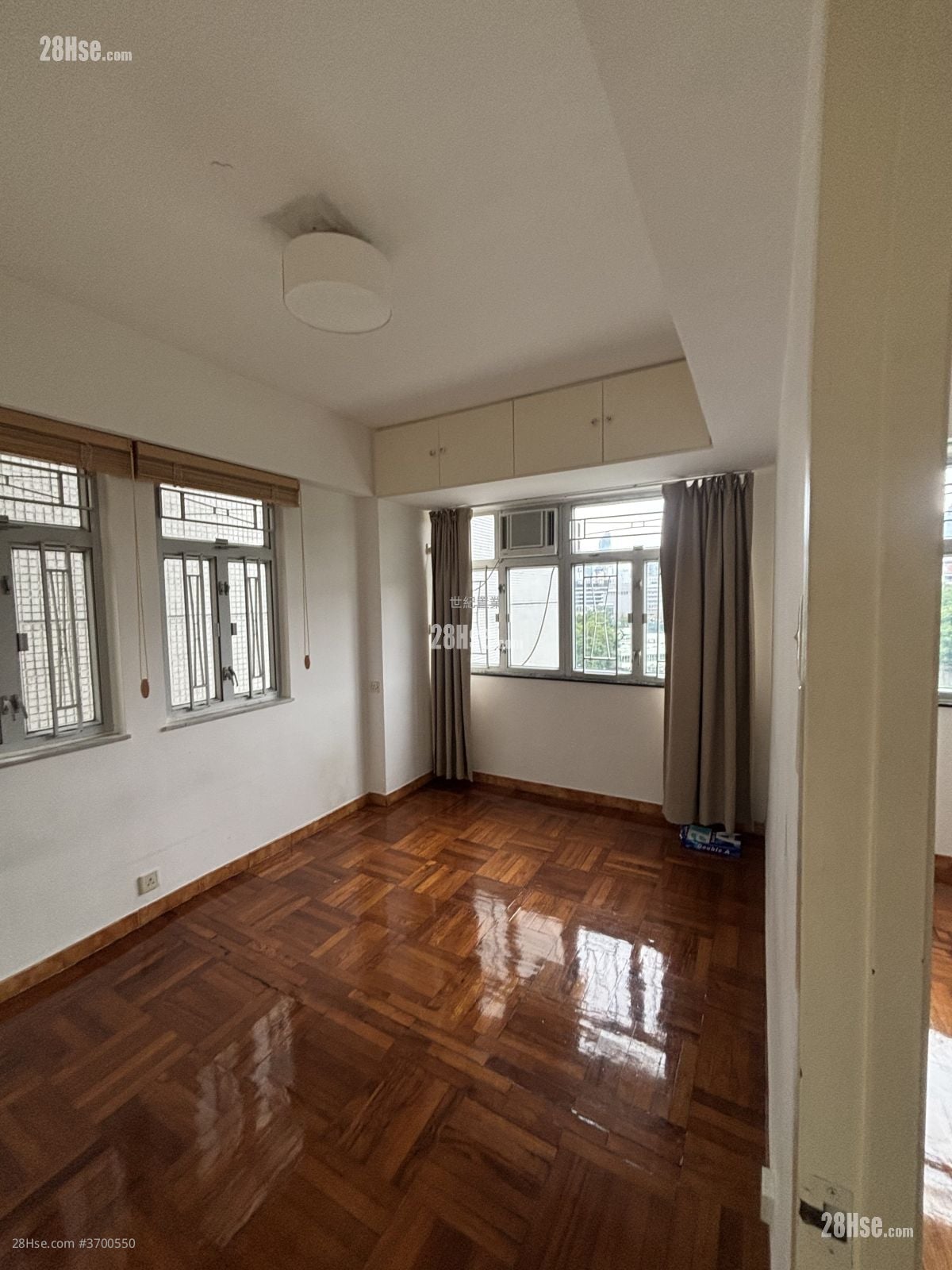 祥景楼 租盘 350 平方尺