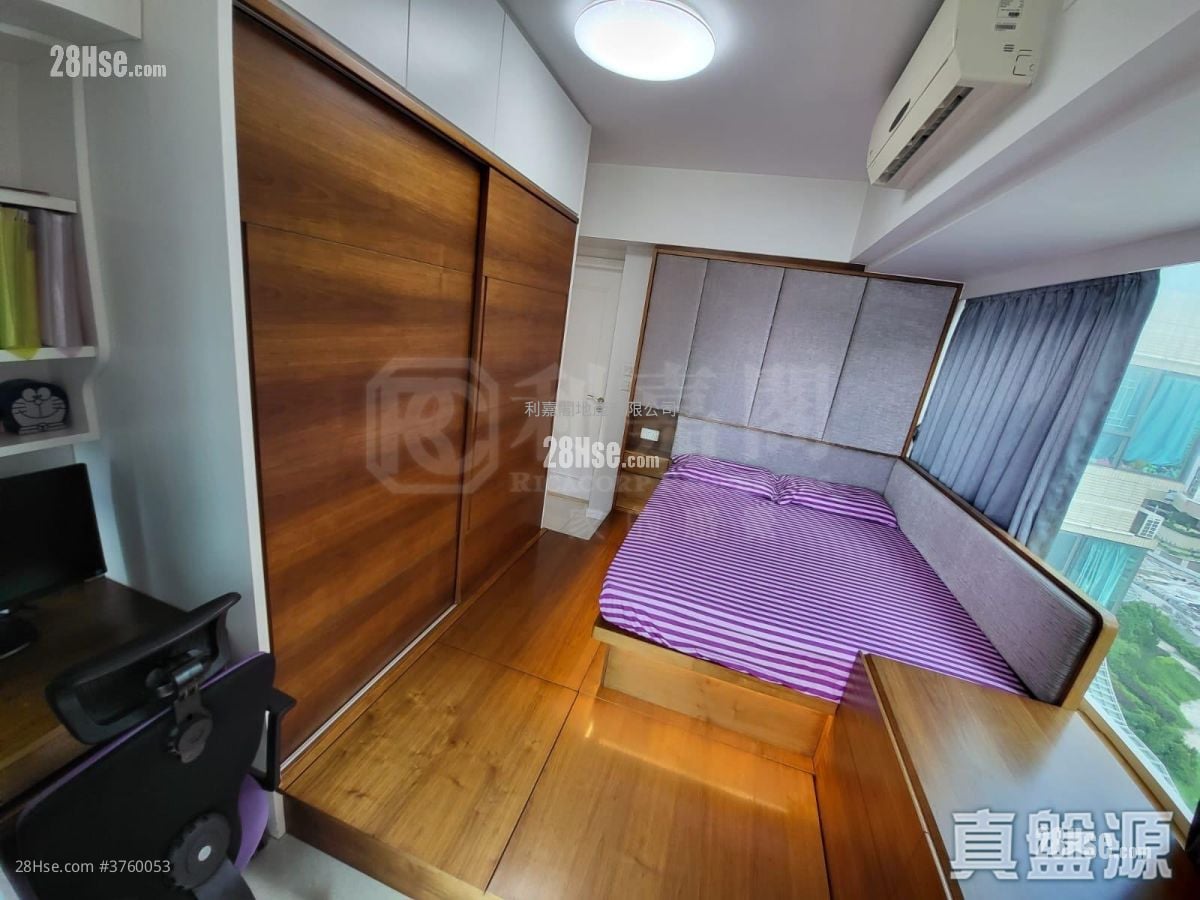 Hemera Sell 3 Bedrooms 819 ft²