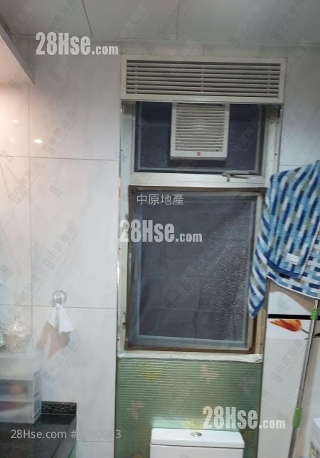 Yoho Town Sell 2 Bedrooms 393 ft²