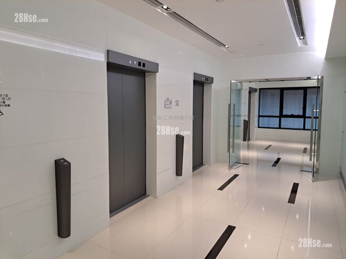 Peninsula Tower Rental 5+ Bedrooms