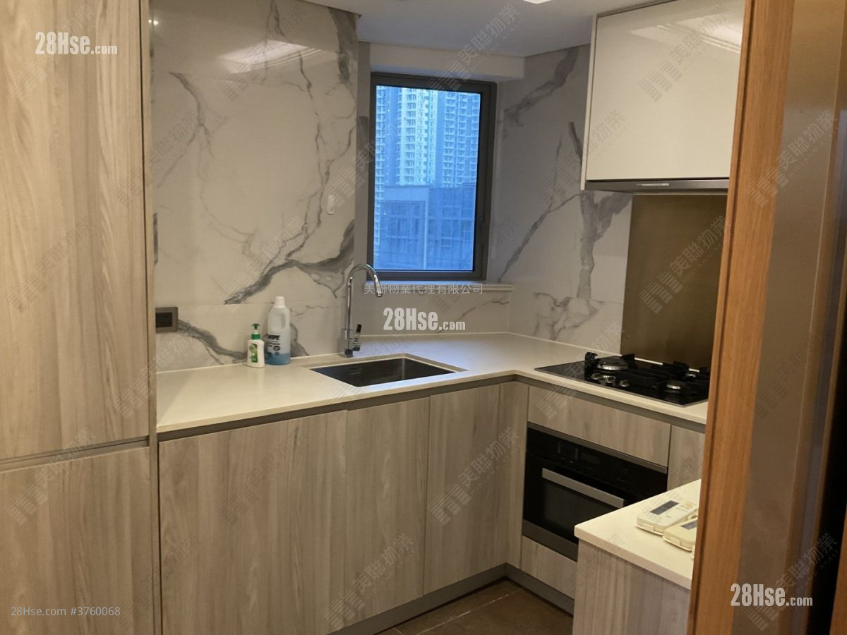 One Kai Tak(Ii) Sell 3 Bedrooms 799 ft²