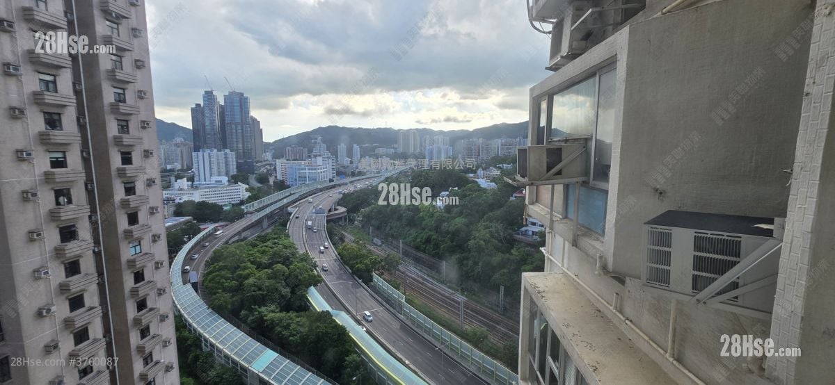 Hilton Plaza Sell 2 Bedrooms 274 ft²