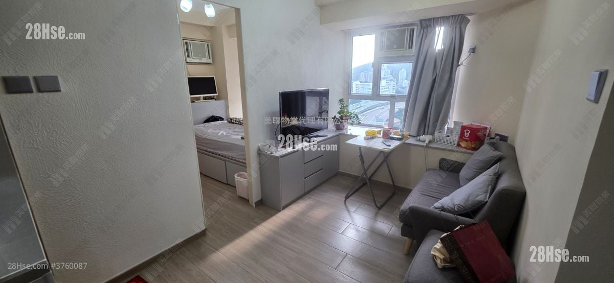 Hilton Plaza Sell 2 Bedrooms 274 ft²