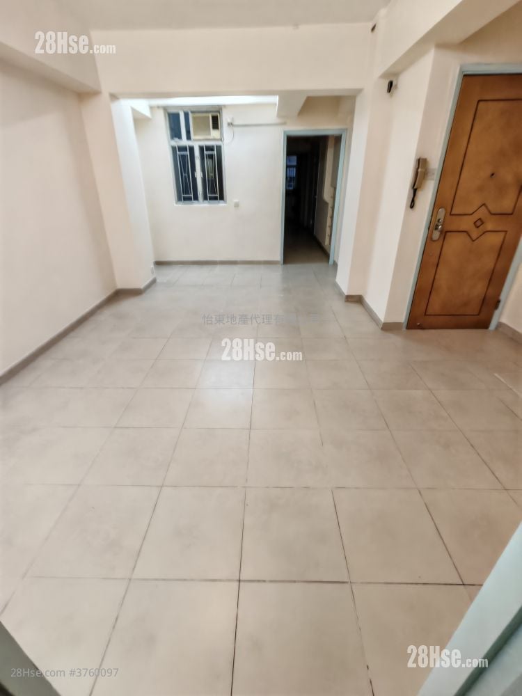 国梁楼 售盘 2 房 , 1 浴室 598 平方尺