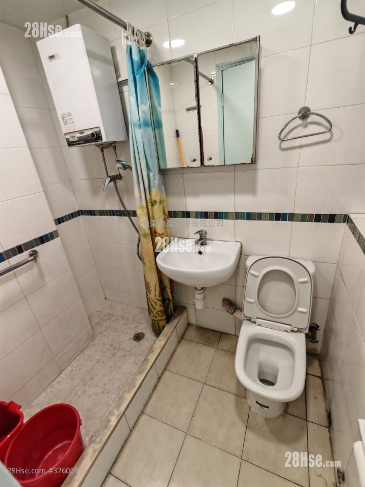 国梁楼 售盘 2 房 , 1 浴室 598 平方尺