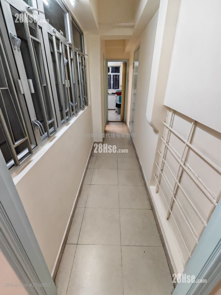 国梁楼 售盘 2 房 , 1 浴室 598 平方尺