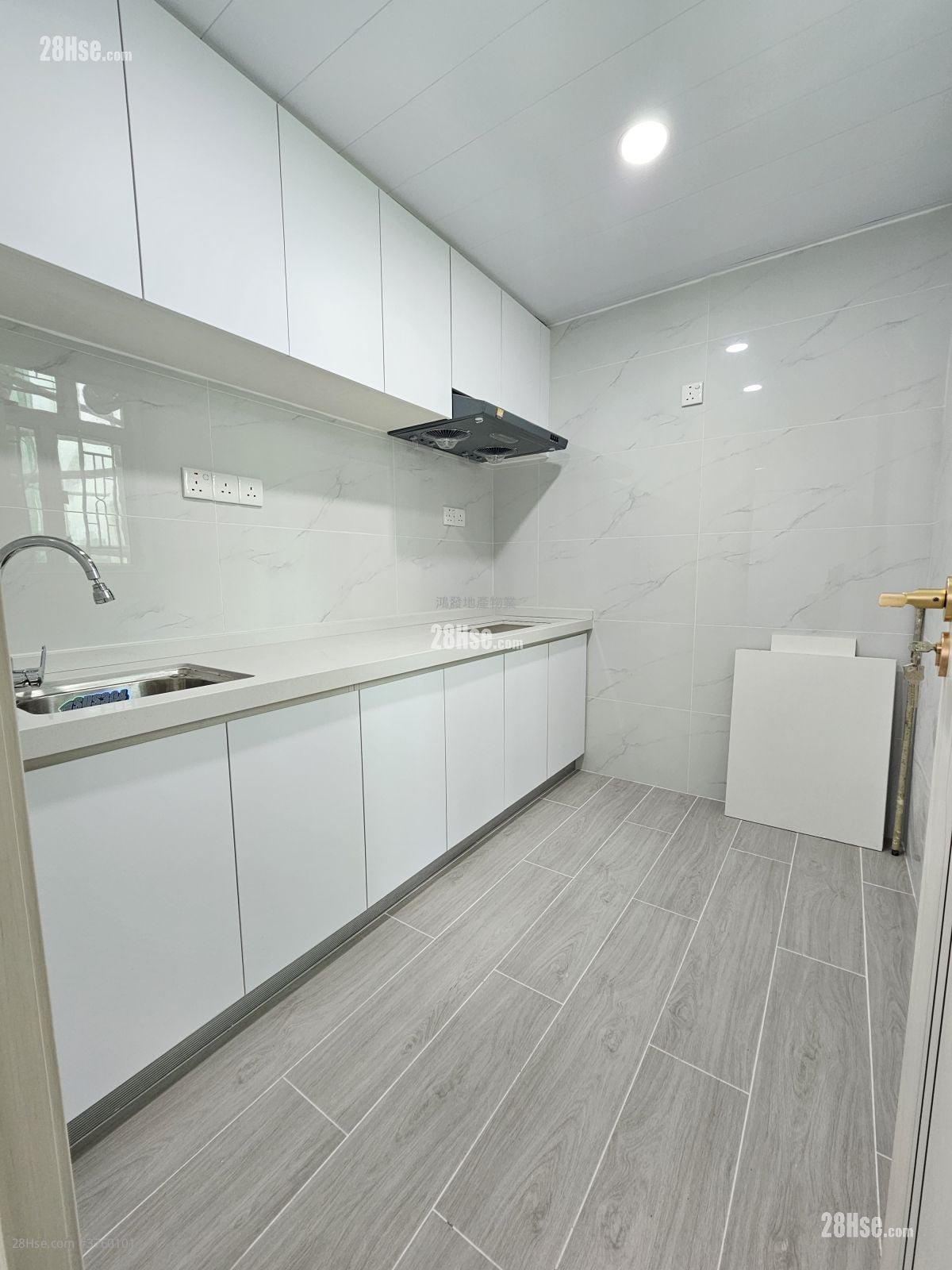 Cheung Shing Building Sell 2 Bedrooms , 1 Bathroom 509 ft²