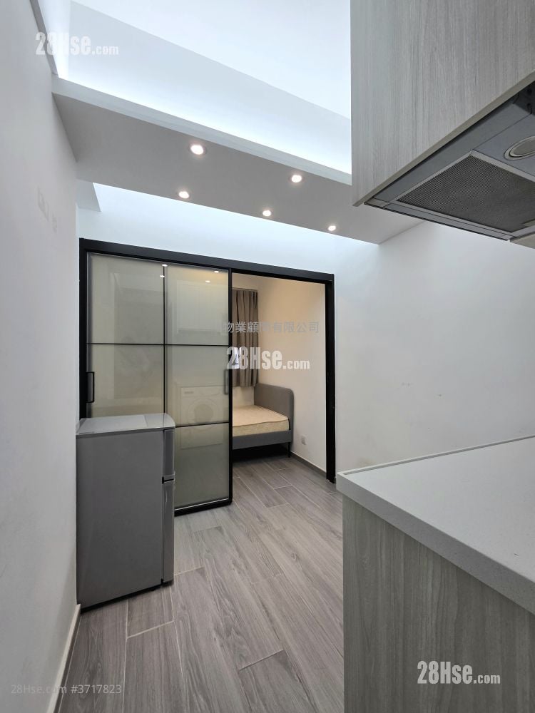 Kim Tak Building Rental 1 Bedroom , 1 Bathroom 150 ft²