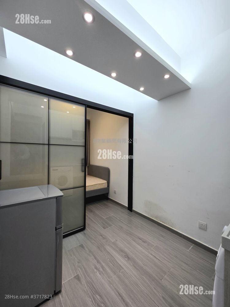 Kim Tak Building Rental 1 Bedroom , 1 Bathroom 150 ft²