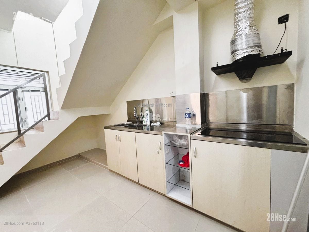 Village Sell 2 Bedrooms , 1 Bathroom 800 ft²