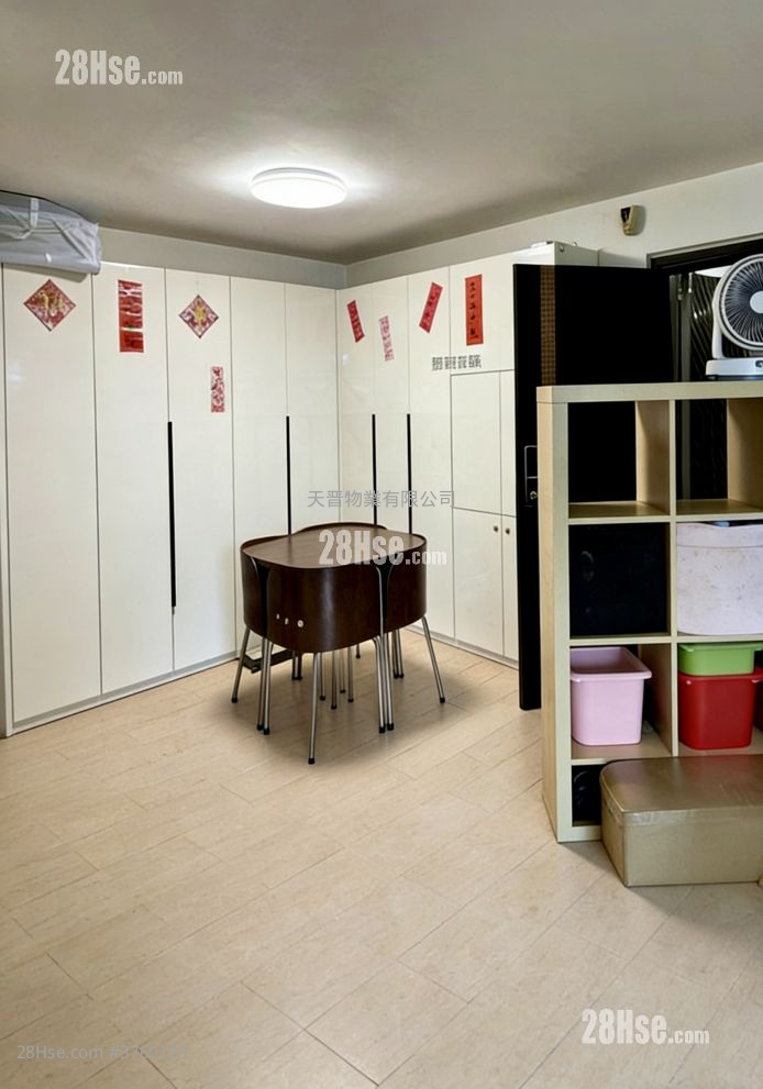 黄埔花园 售盘 4 房 , 2 浴室 755 平方尺