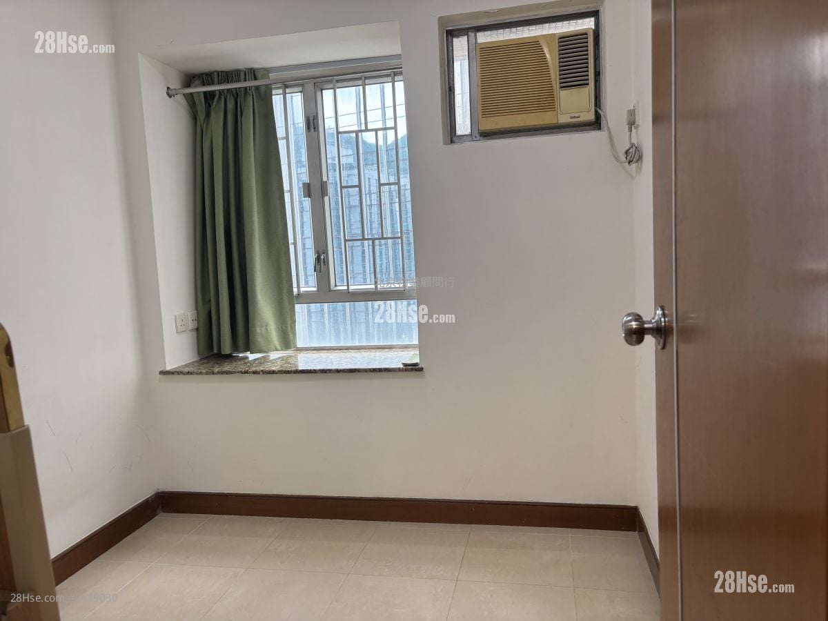 Westlands Court Rental 2 Bedrooms , 1 Bathroom 390 ft²