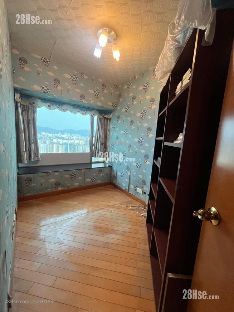 Sorrento Sell 3 Bedrooms 781 ft²