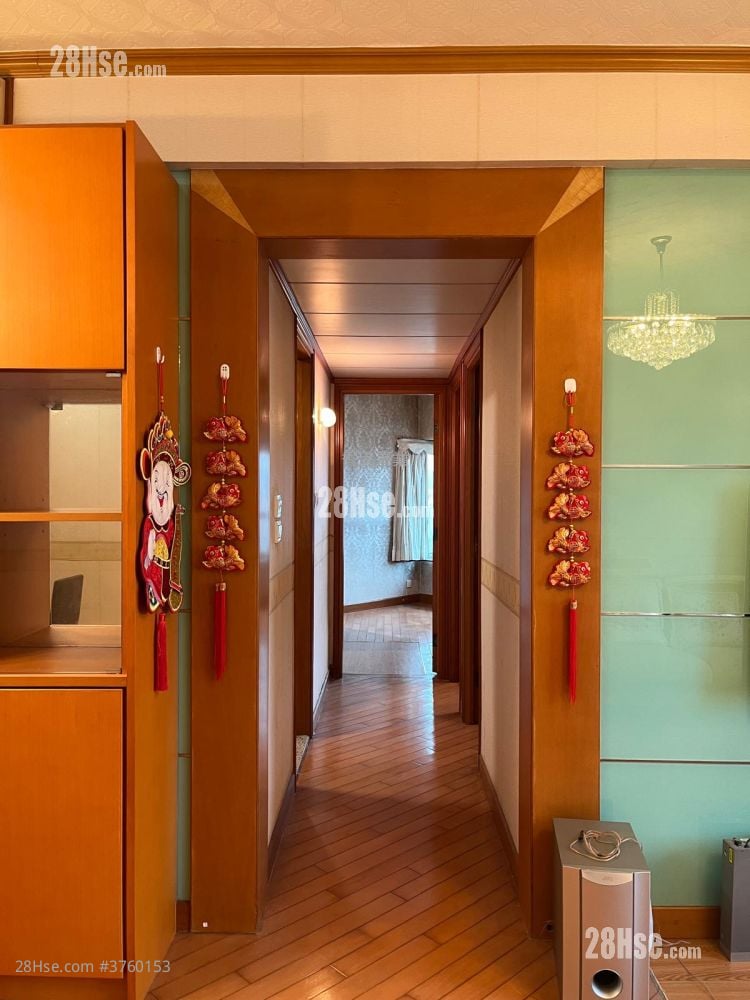 Sorrento Sell 3 Bedrooms 781 ft²