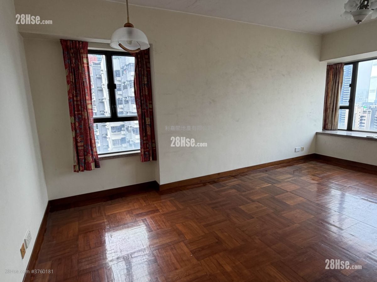 翰庭轩 售盘 3 房 681 平方尺