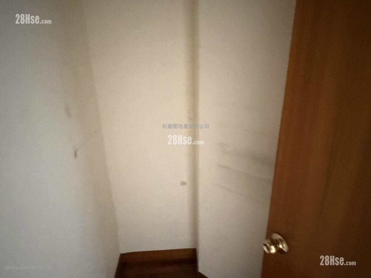 翰庭轩 售盘 3 房 681 平方尺