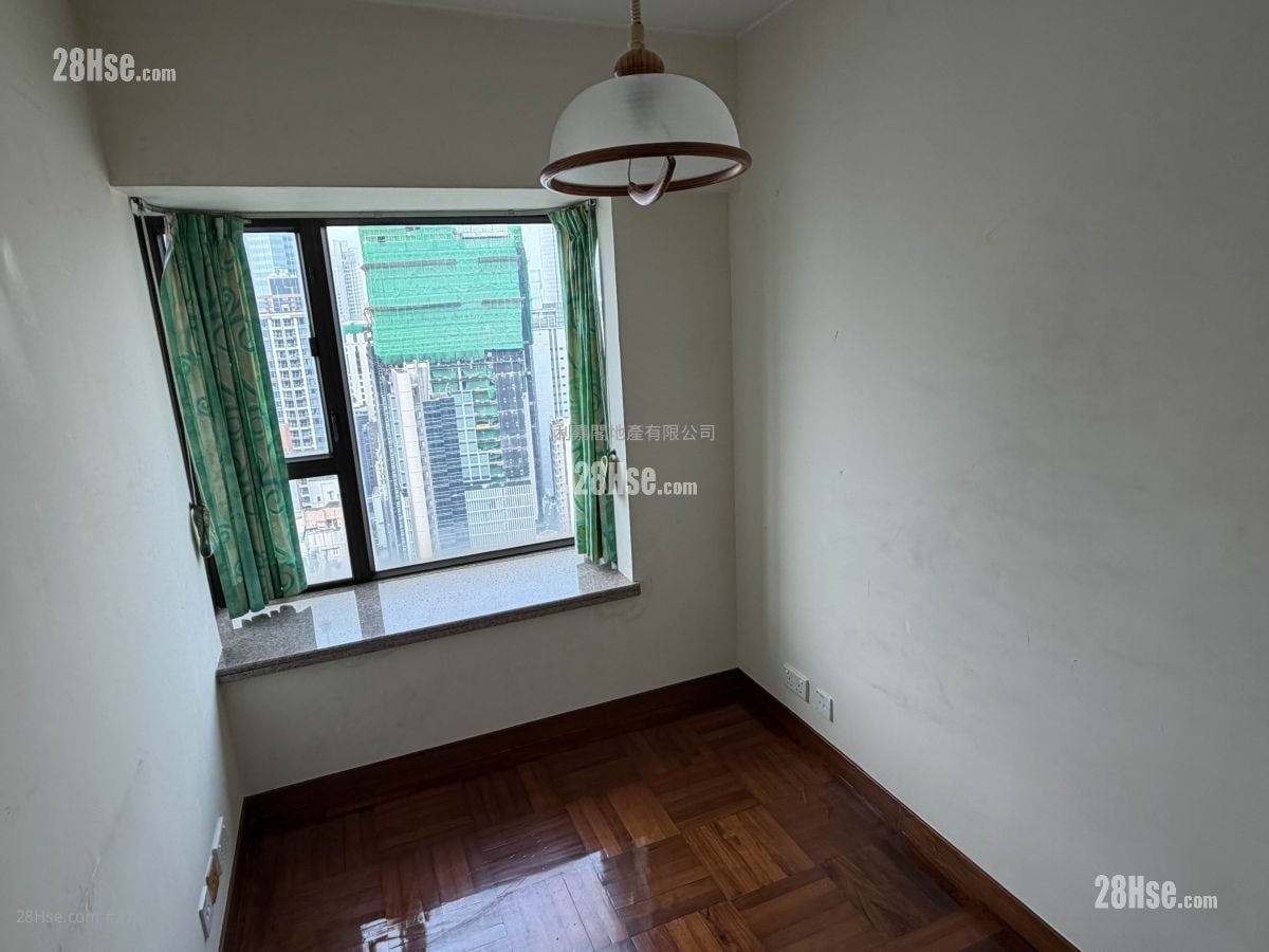 翰庭轩 售盘 3 房 681 平方尺