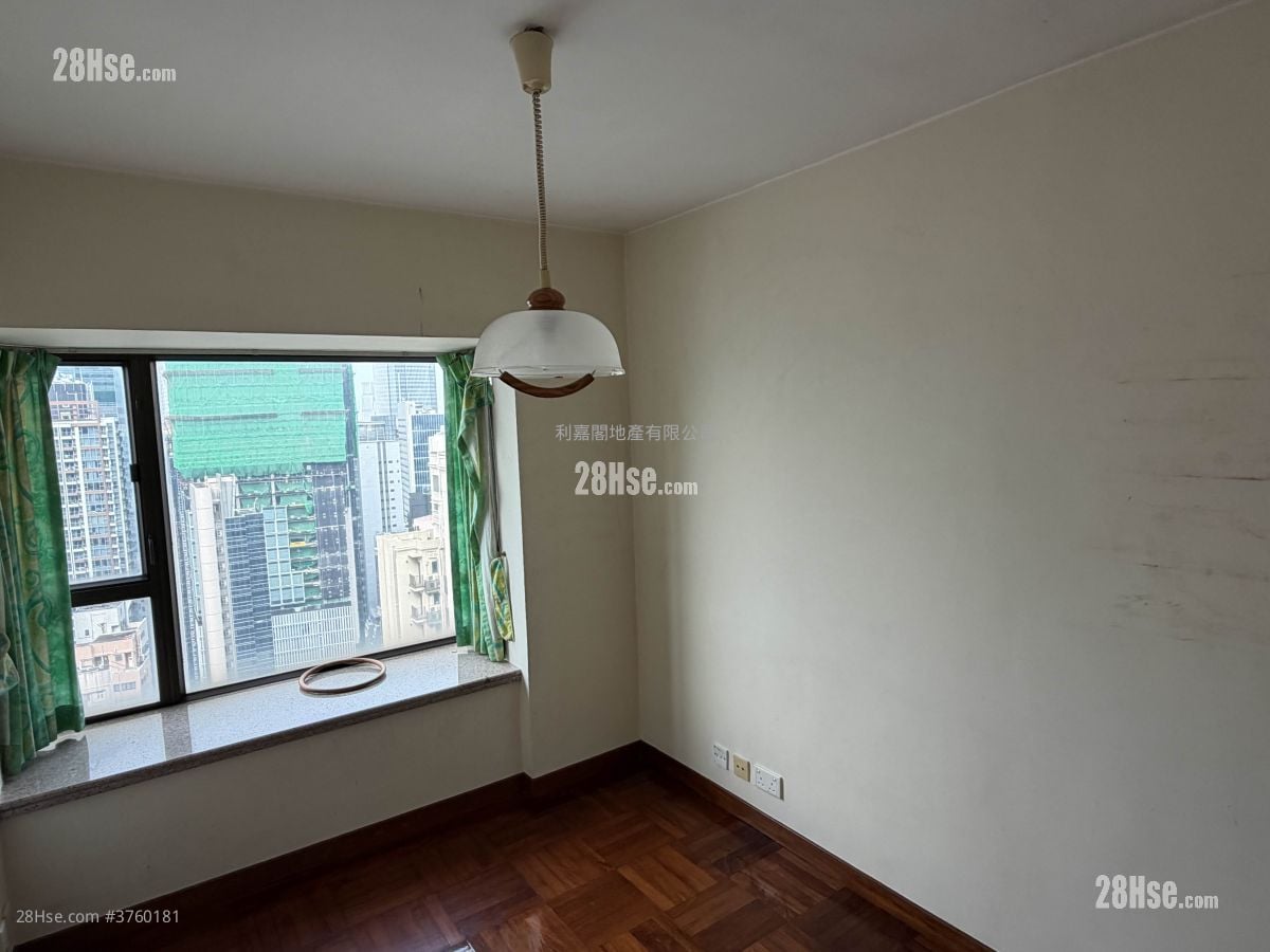 翰庭轩 售盘 3 房 681 平方尺