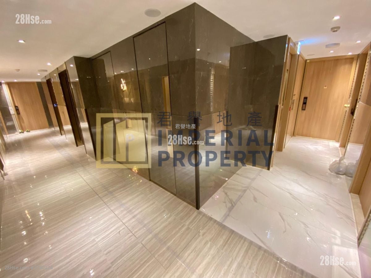 Arbour Sell Studio , 1 Bathroom 256 ft²