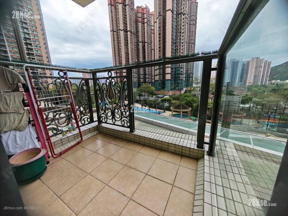 蔚蓝湾畔 售盘 3 房 , 2 浴室 763 平方尺