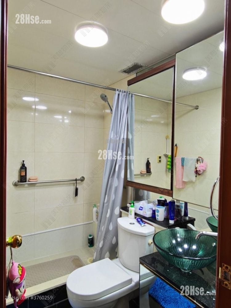 蔚蓝湾畔 售盘 3 房 , 2 浴室 763 平方尺