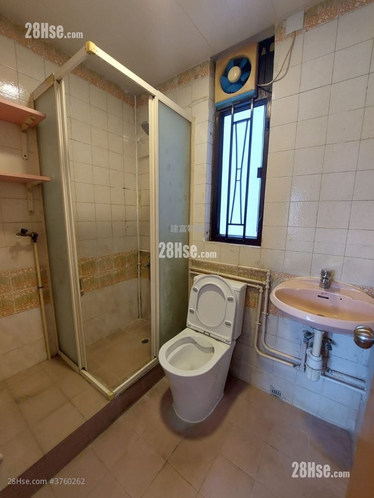 Tai Hang Building Sell 2 Bedrooms , 1 Bathroom 353 ft²