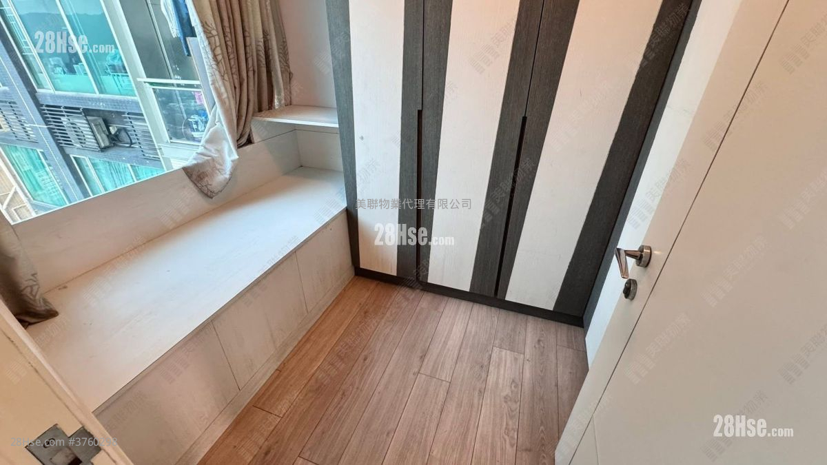 Festival City Sell 3 Bedrooms 739 ft²