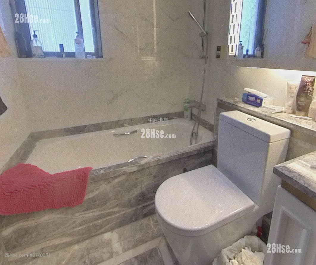 逸珑湾 售盘 4 房 , 4 浴室 1,665 平方尺