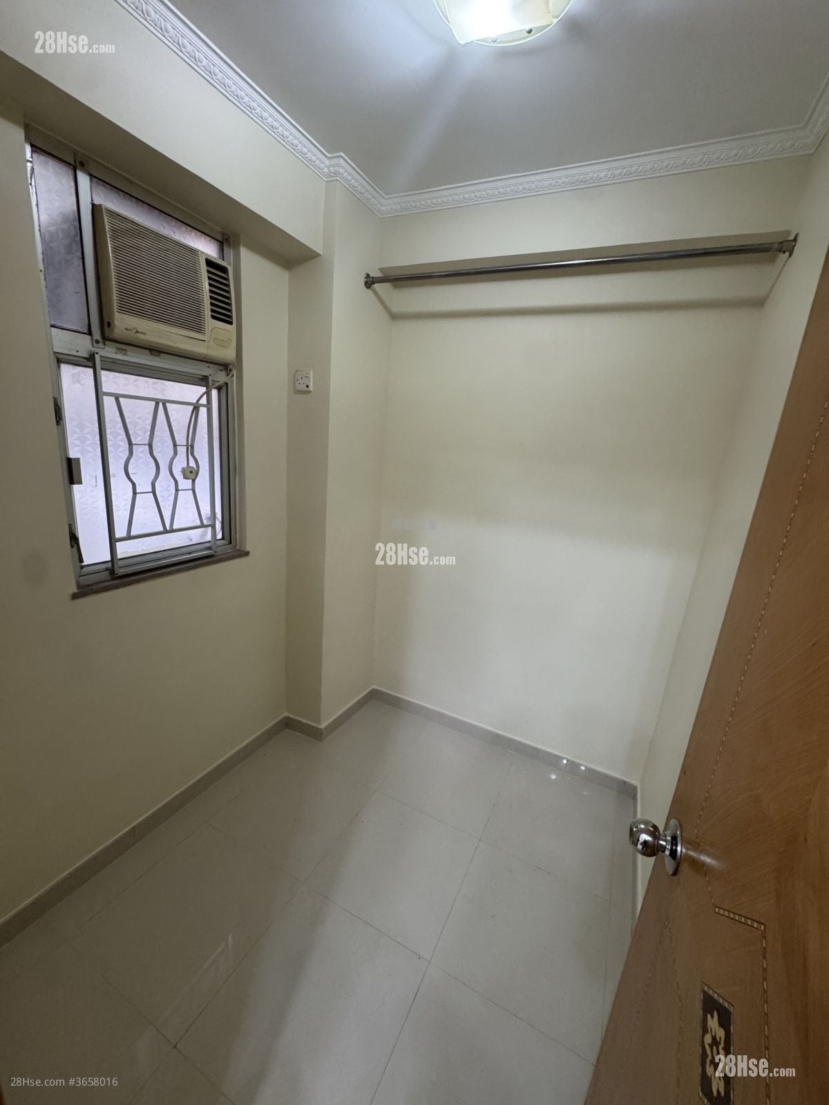 美居中心 租盘 2 房 , 1 浴室 299 平方尺