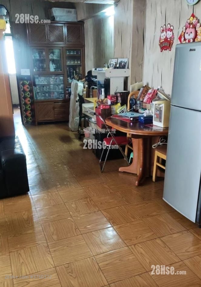 Hoi Foo Mansion Sell 3 Bedrooms , 1 Bathroom 594 ft²