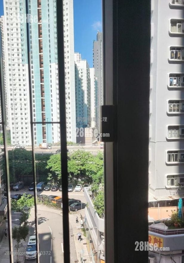 Hoi Foo Mansion Sell 3 Bedrooms , 1 Bathroom 594 ft²