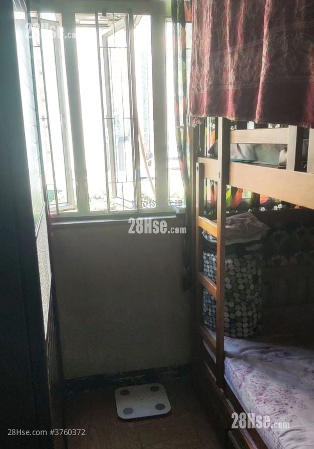 Hoi Foo Mansion Sell 3 Bedrooms , 1 Bathroom 594 ft²