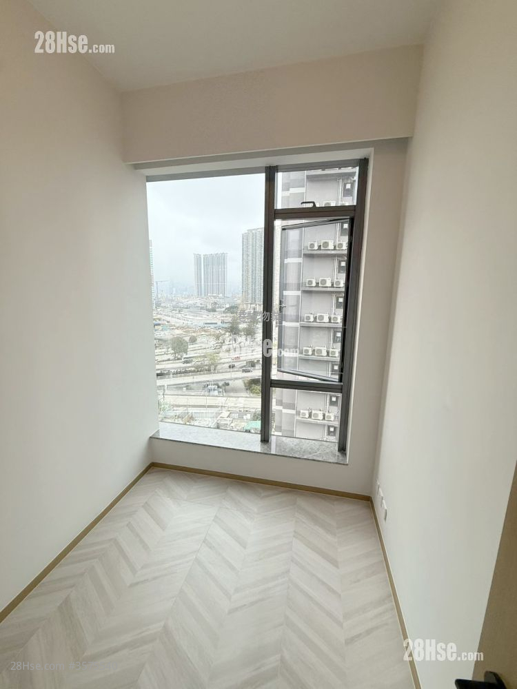 南首 租盘 2 房 , 1 浴室 351 平方尺