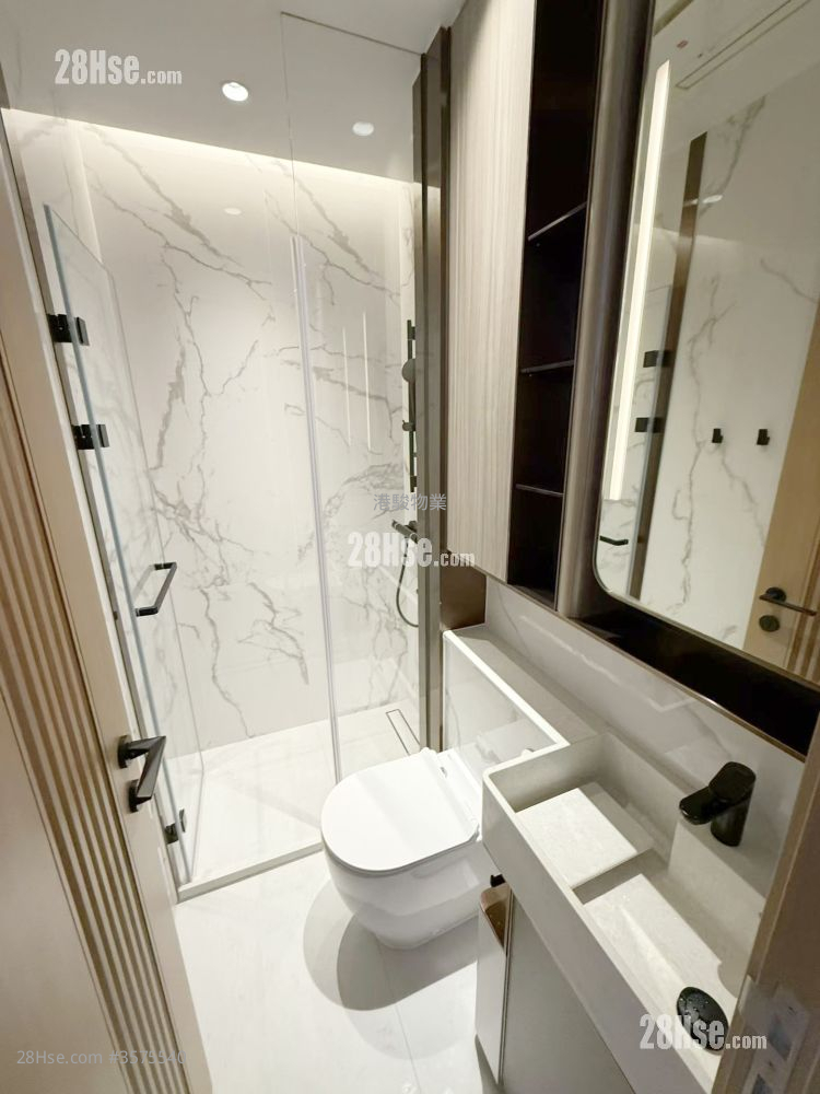 南首 租盘 2 房 , 1 浴室 351 平方尺