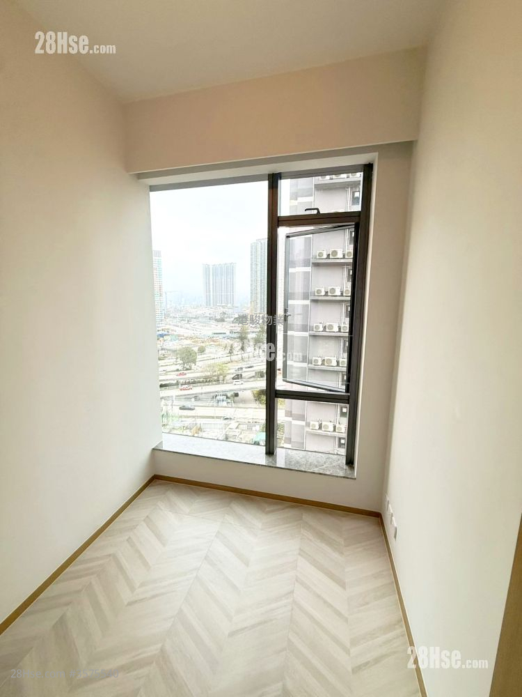 南首 租盘 2 房 , 1 浴室 351 平方尺