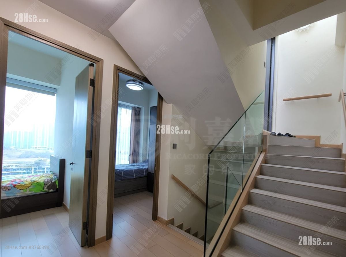 Twin Peaks Sell 4 Bedrooms , 3 Bathrooms 1,259 ft²